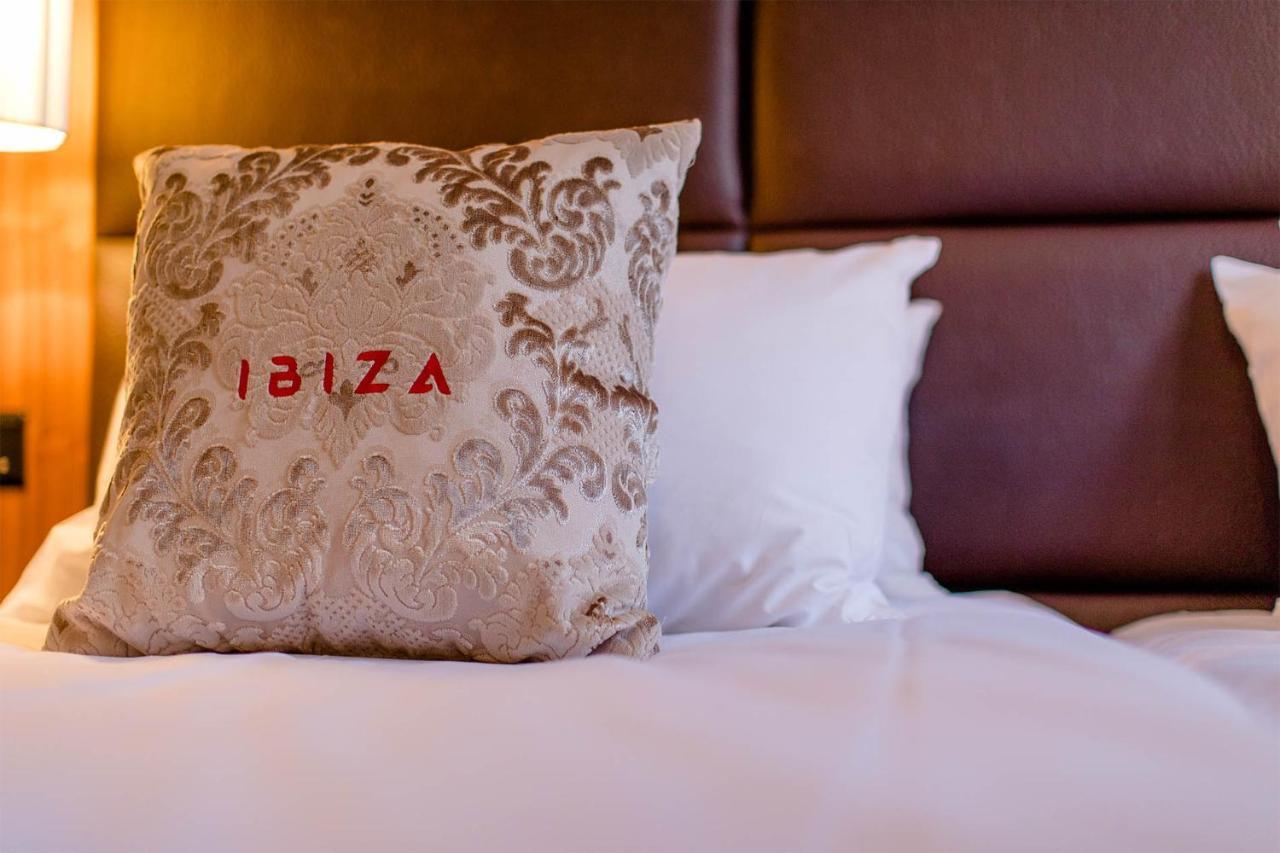Madame Vacances Hotel Ibiza Λε Ντεζ Αλπ Εξωτερικό φωτογραφία